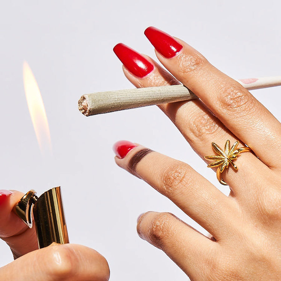 Mary Me Cannabis Ring – Elegant Wellness Jewelry for CBD Lovers