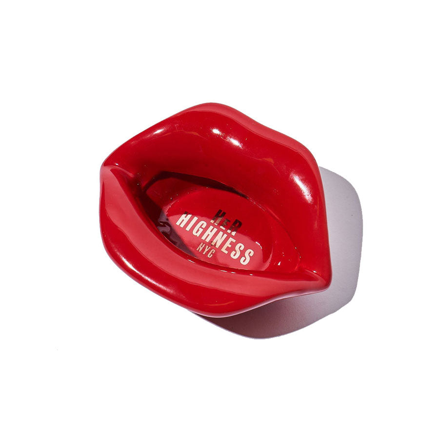 Lip Service Ashtray – Chic & Stylish CBD Accessory for Elegant Sessions